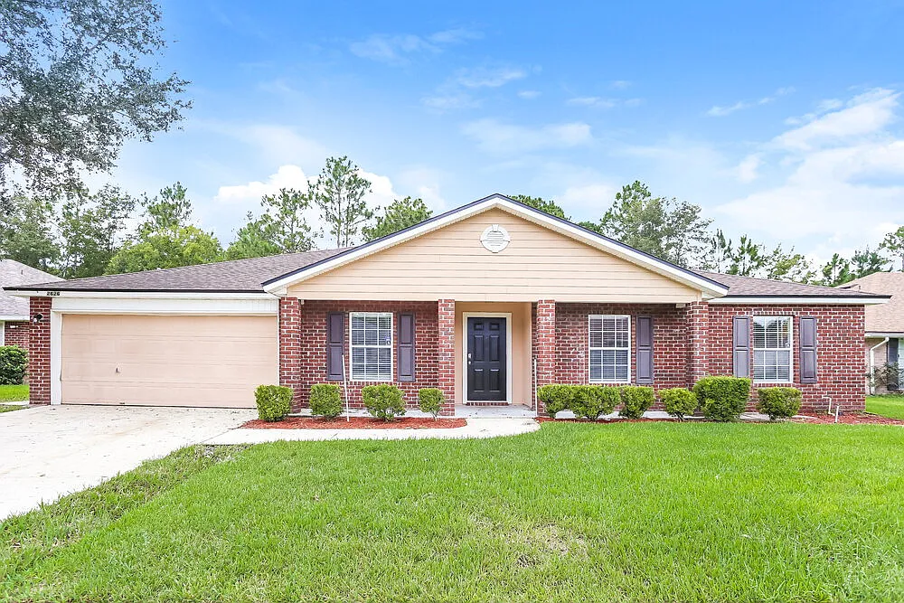 4 bed, 2.0 bath, 2212 sqft, $2,295 — Photo 1