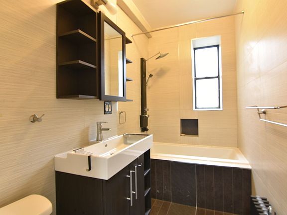 5th image of 672 Ocean Ave APT C3