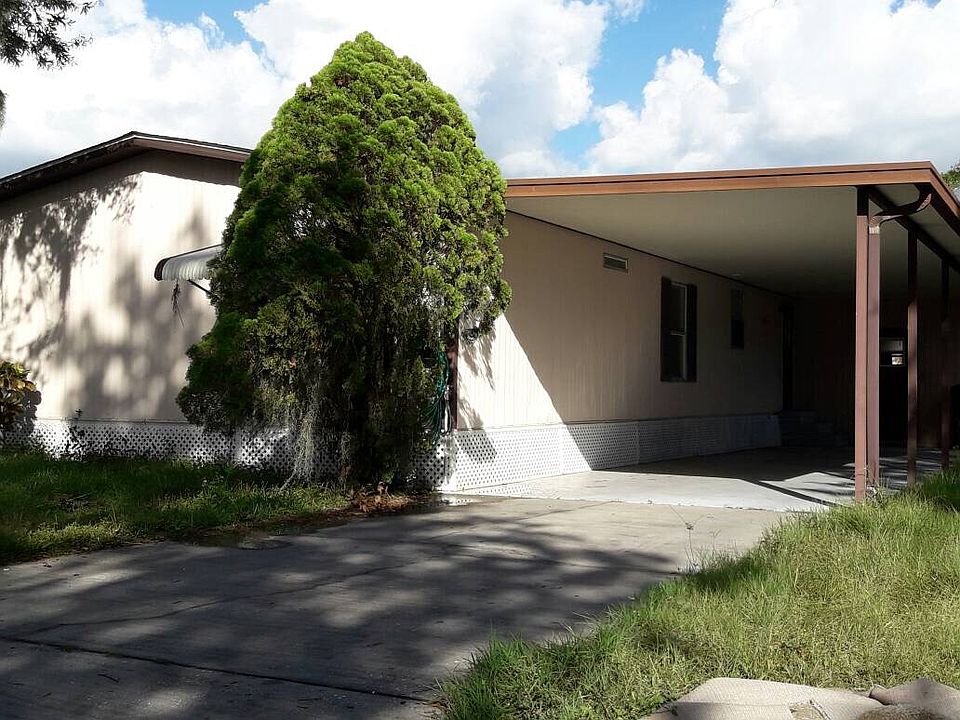 1st image of 528 Lazy Lake Dr W