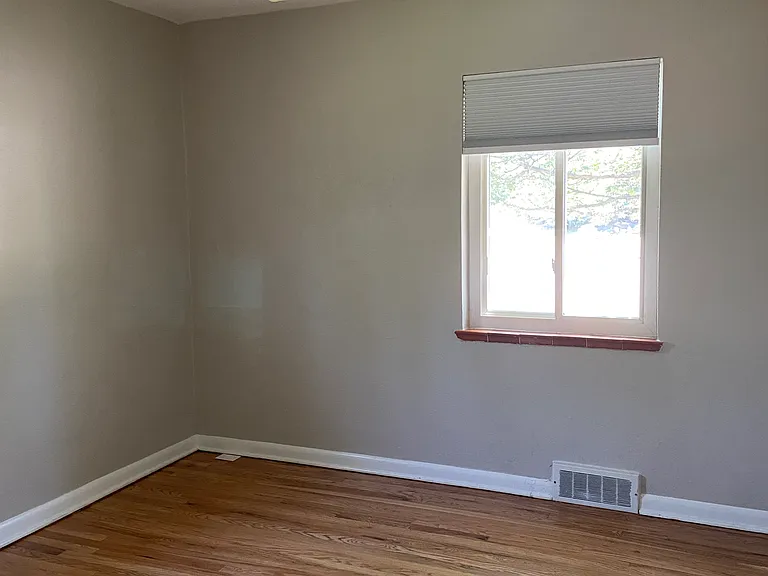 Bedroom #1