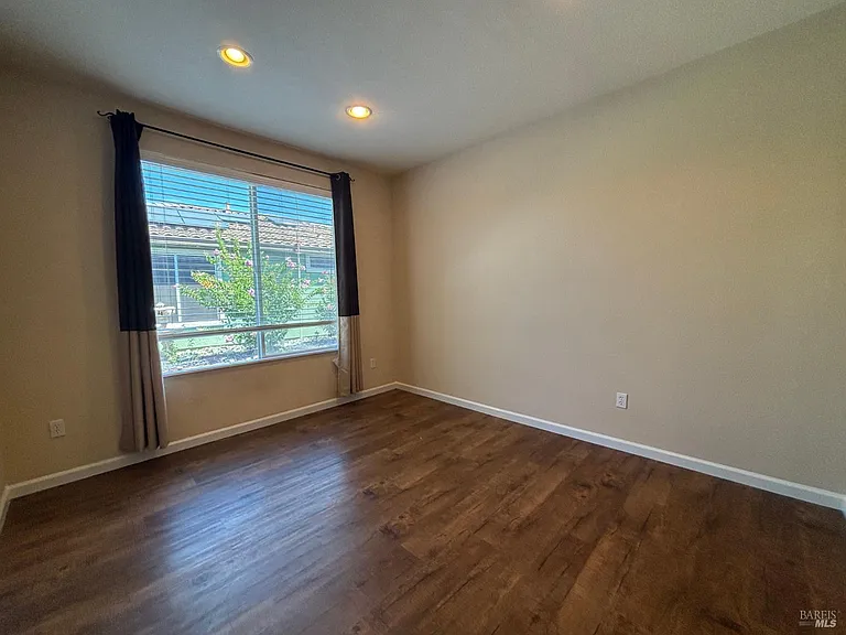 520 Arlington Dr — Photo 23