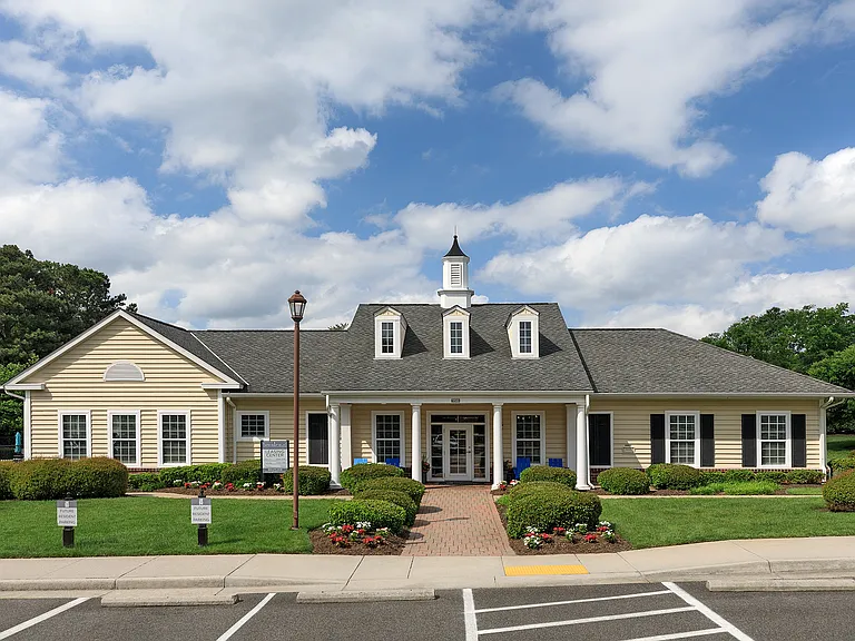 Clubhouse - Welcome!