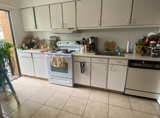 2825 S Locust St, Denver, CO 80222