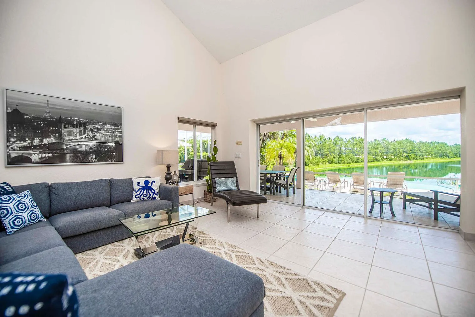 3 bed, 3.0 bath, 1926 sqft, $9,300 — Photo 1