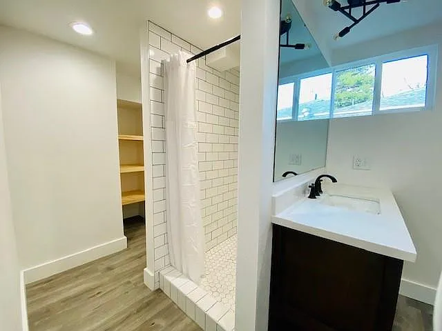 508 Holter St #B — Photo 4