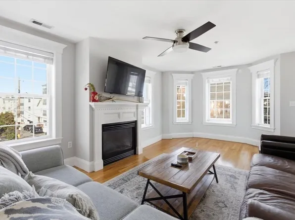 77 Baxter St #3, South Boston, MA 02127