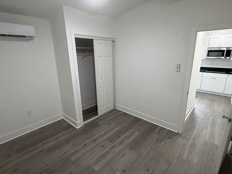 6817 N Habana Ave #2 — Photo 5