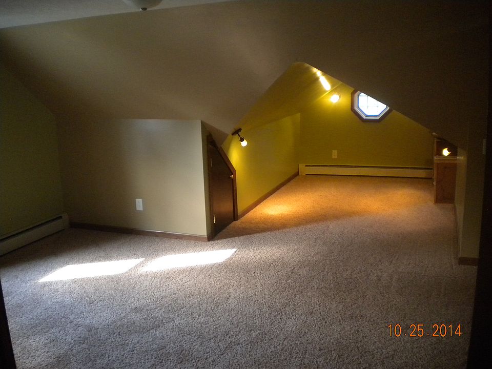 Bedroom #2 with alcove