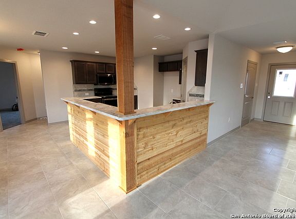 5th image of 153 Turnberry Dr