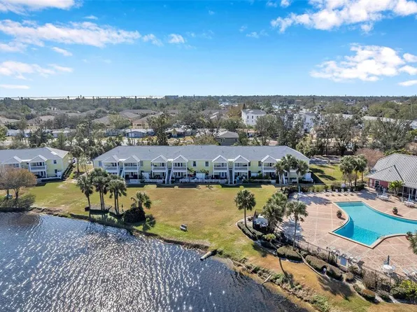 107 Seahorse Dr SE Unit A, Saint Petersburg, FL 33705