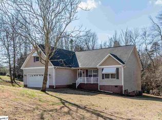 16 Beaver Brook Ct, Taylors, SC 29687