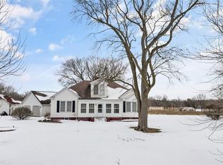 11086 Old Litchfield Trl, Litchfield, IL 62056