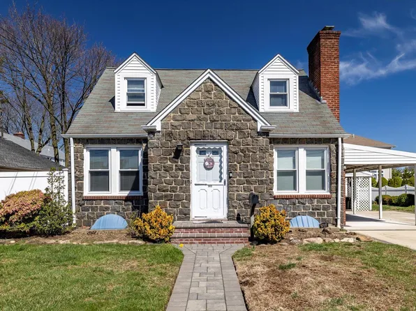 343 Gates Avenue, East Meadow, NY 11554