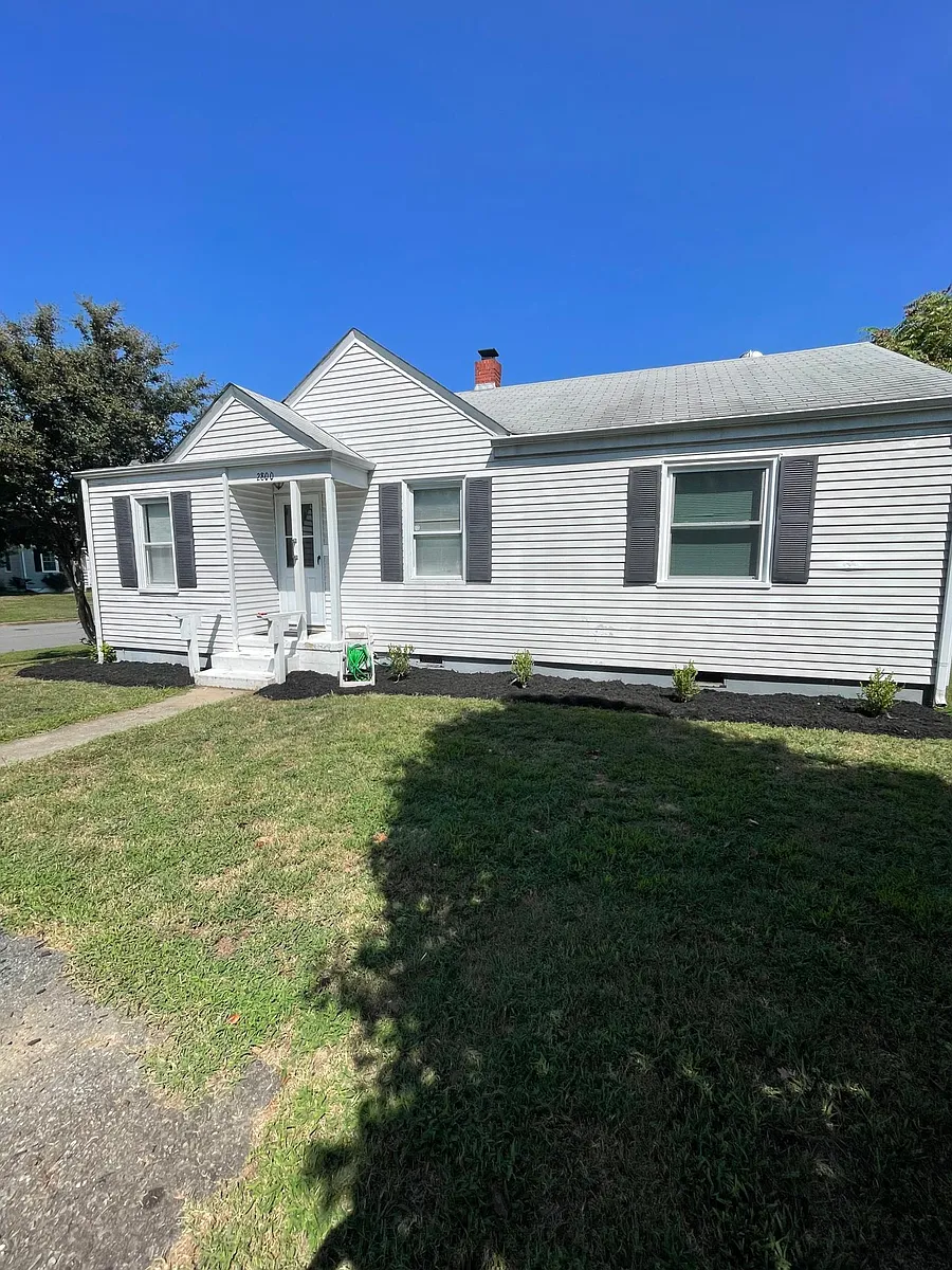 Building Photo - 2800 Skelton St