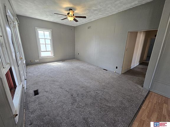 3rd image of 1121 4th St