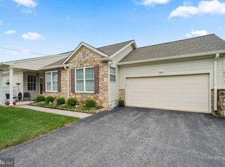 1016 N Phipps Woods Ct, Glen Mills, PA 19342