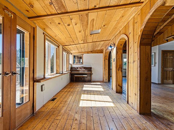 4th image of 106 Anaya Rd