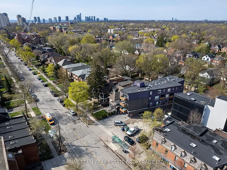 332 High Park Ave #203 — Photo 22