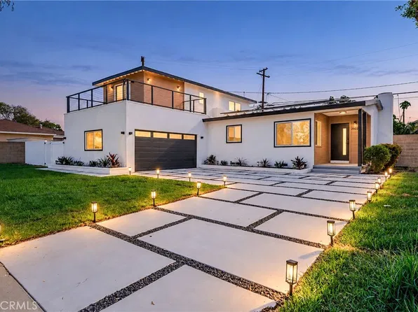 2922 Radnor Ave, Long Beach, CA 90815