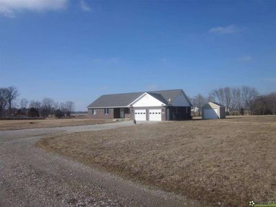 13750 E 200 S, Columbus, IN, 47203