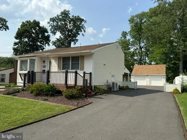 417 Florence Ave, Maple Shade, NJ 08052