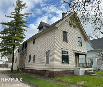 925 Emerson St, Saginaw, MI, 48607