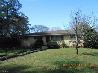 102 S 13th Ave, Lanett, AL 36863