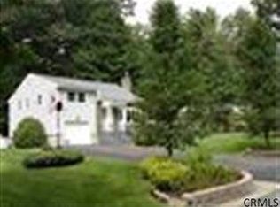 4 Loughberry Rd, Saratoga Springs, NY 12866