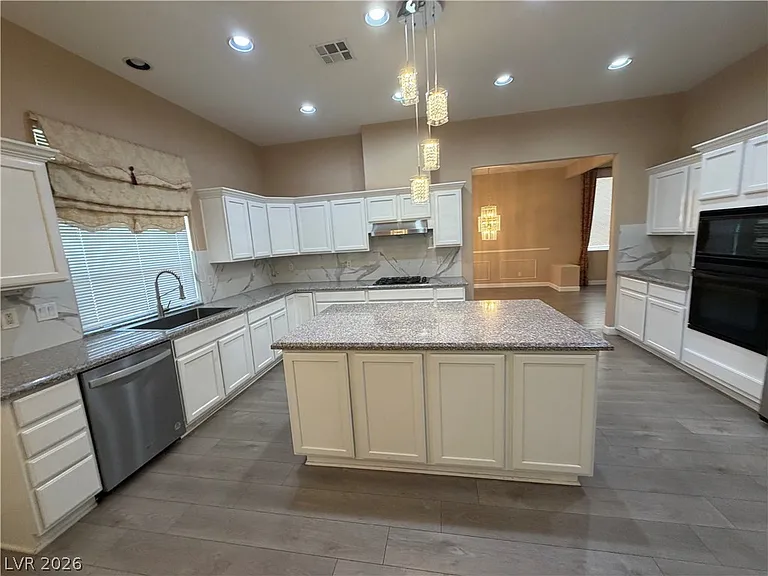 2381 Goldfire Cir — Photo 15