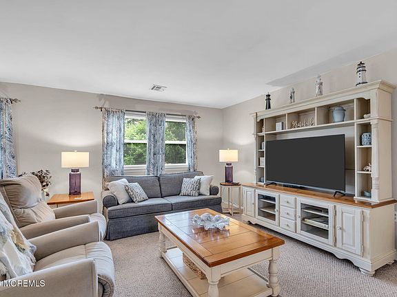 4th image of 87 Chelsea Drive #72