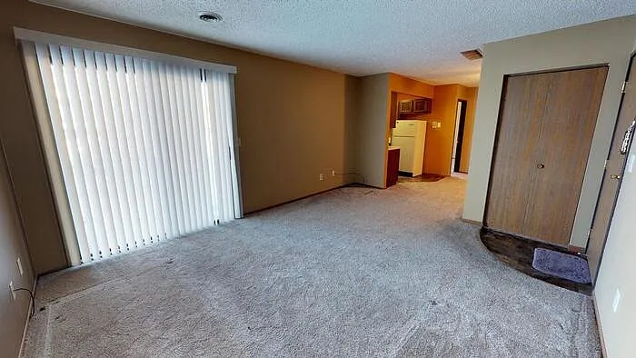 1 bed, 1.0 bath, $950 — Photo 3