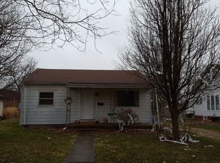 2905 Marion Ave, Mattoon, IL 61938