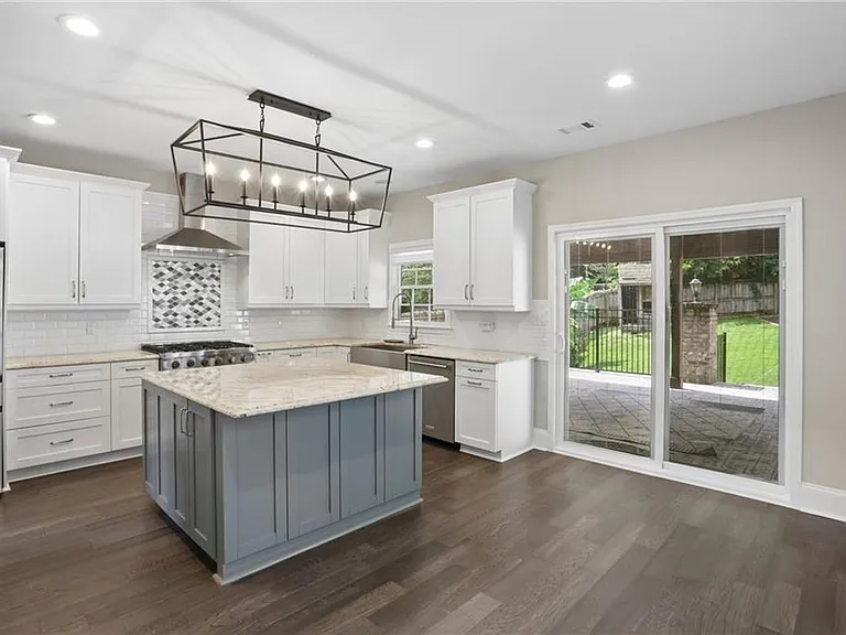5038 Wickford Dr — Photo 5