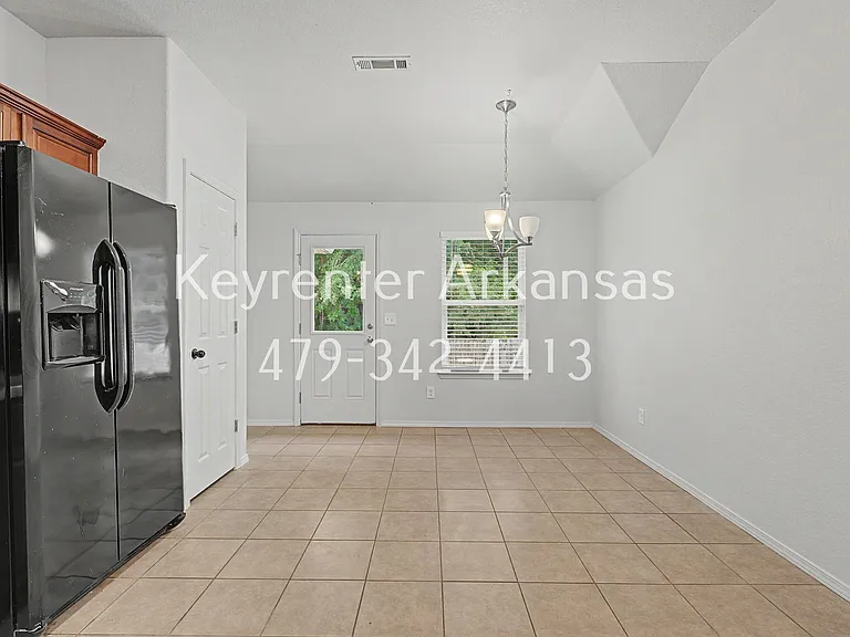 1106 S Spritz Dr — Photo 6