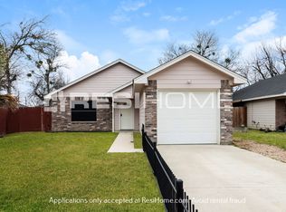 110 Mechanic St, Cleburne, TX 76031