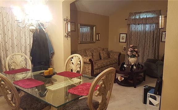 4th image of 1423 Vanderbilt Ln