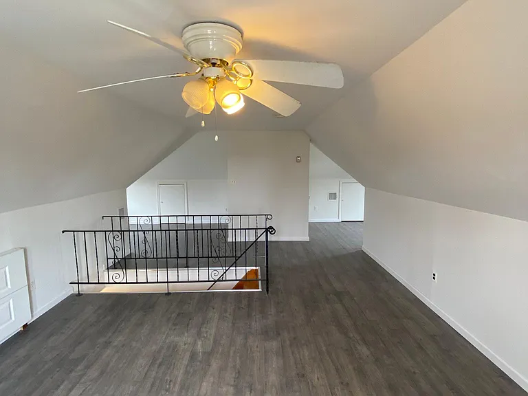 136 Front St #2 — Photo 5