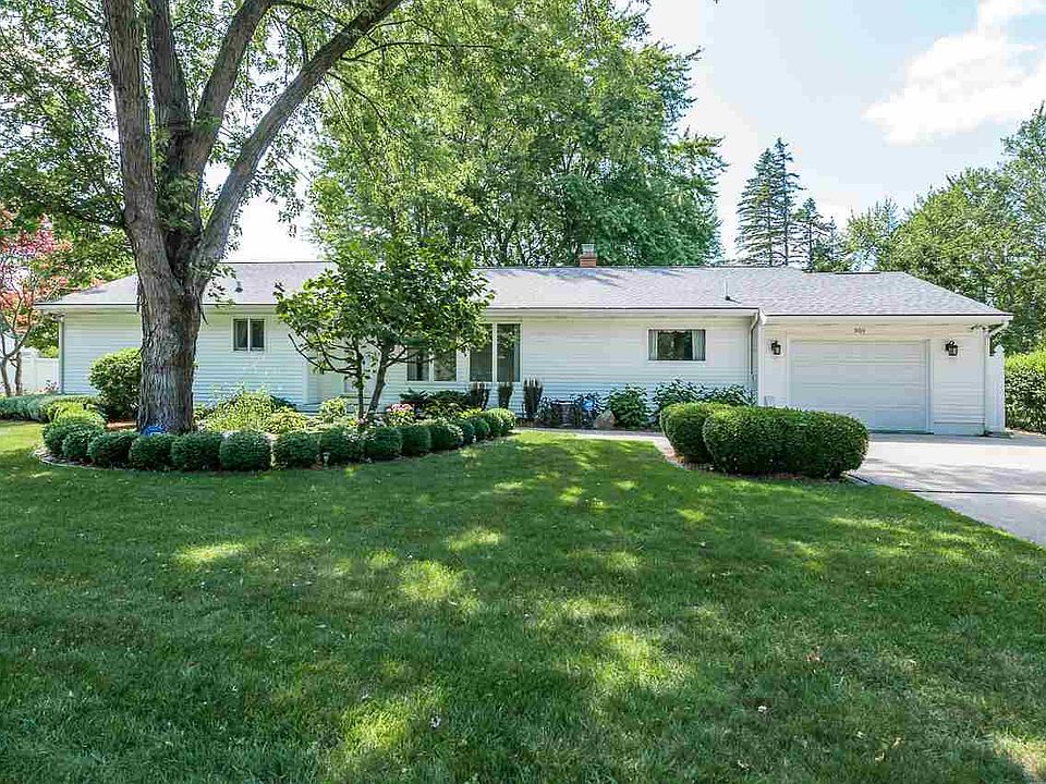 1st image of 908 W Meadowbrook Dr
