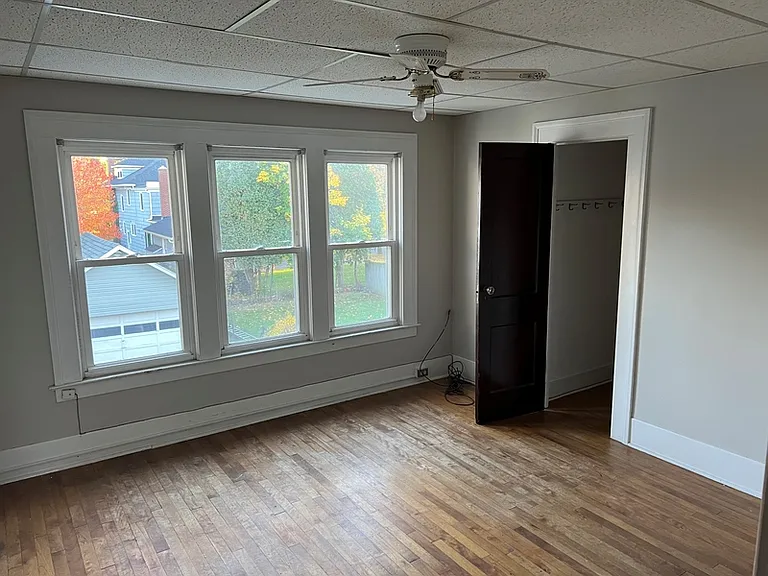 533 Whittier Ave #1 — Photo 7