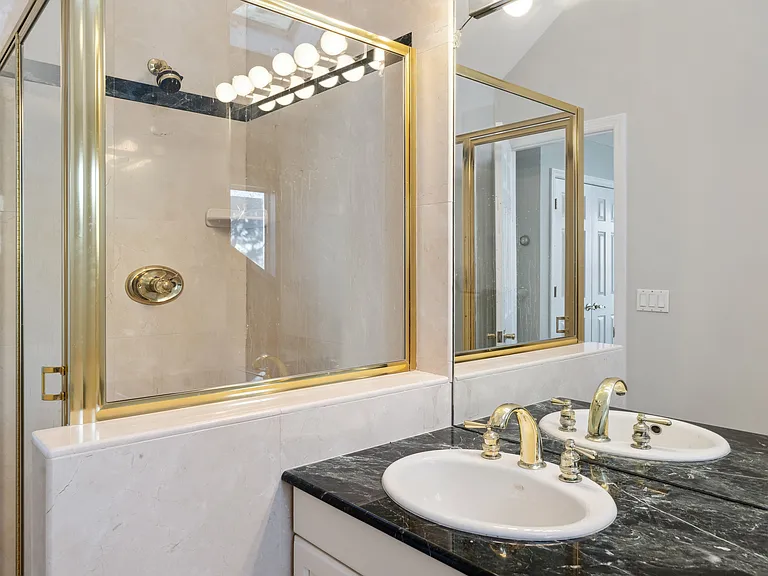 8 Duckwood Ln — Photo 29