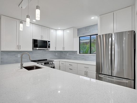 4th image of 5370 Las Verdes Circle #310