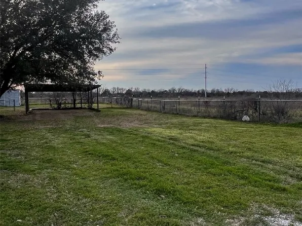 5167 Old Dallas Rd, Elm Mott, TX 76640