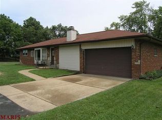 9860 Mackenzie Rd, Saint Louis, MO 63123