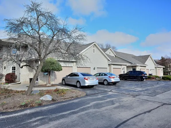 18740 Emerald CIRCLE #C, Brookfield, WI 53045