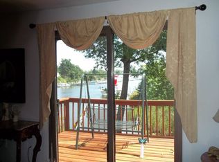 66 Helmsman Ct, Essex, MD 21221