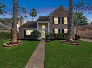 8322 Maple Acres Dr, Houston, TX 77095