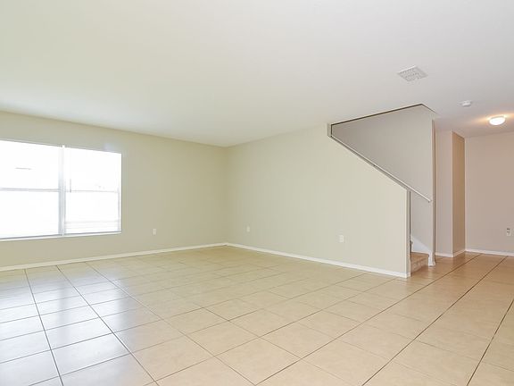 4th image of 11216 Running Pine Dr