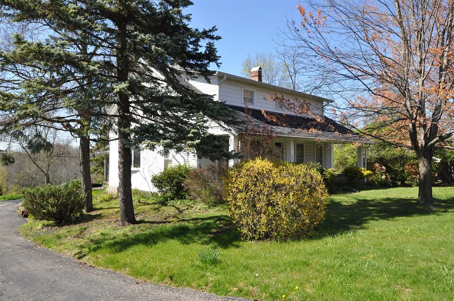 634 Dudley Pike photo 1
