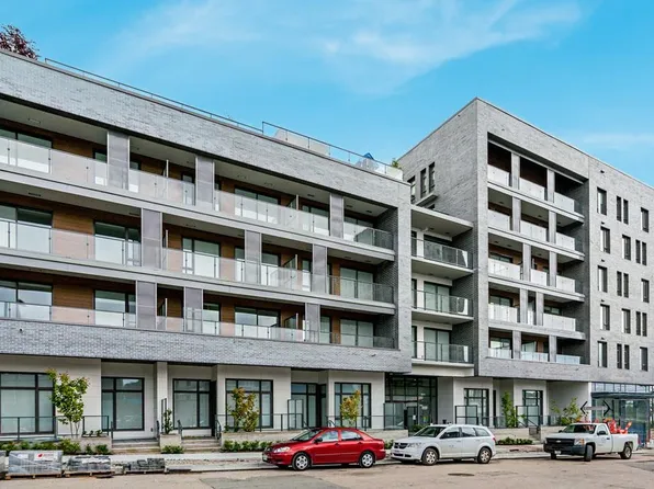 8888 Osler St #305, Vancouver, BC V6P 4G2