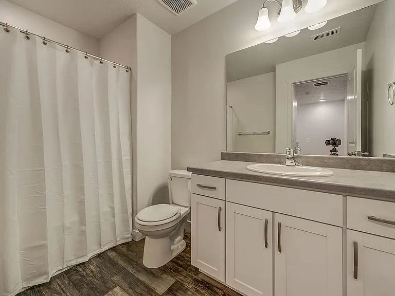 1473 S 630 W — Photo 13